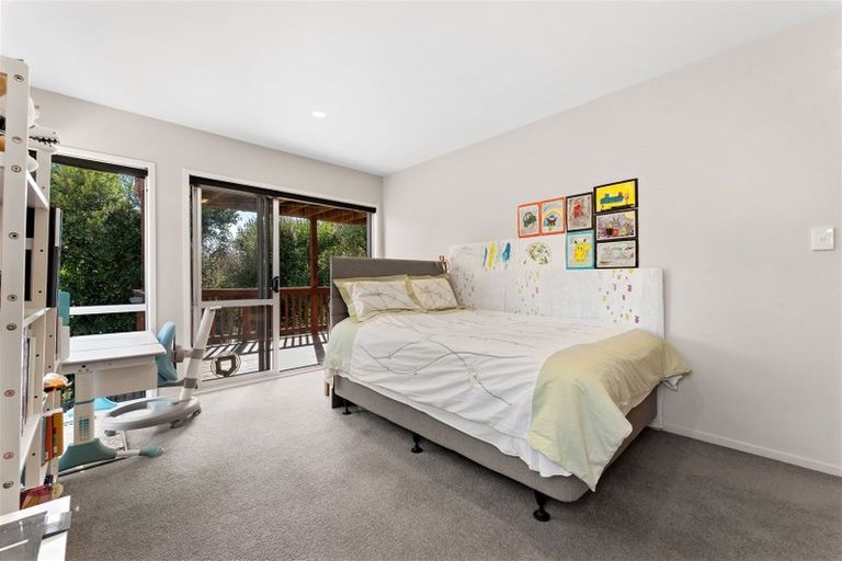 Photo of property in 28a Sycamore Drive, Sunnynook, Auckland, 0620