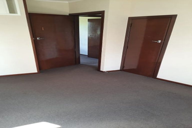 Photo of property in 3/200 Edmonton Road, Te Atatu South, Auckland, 0610