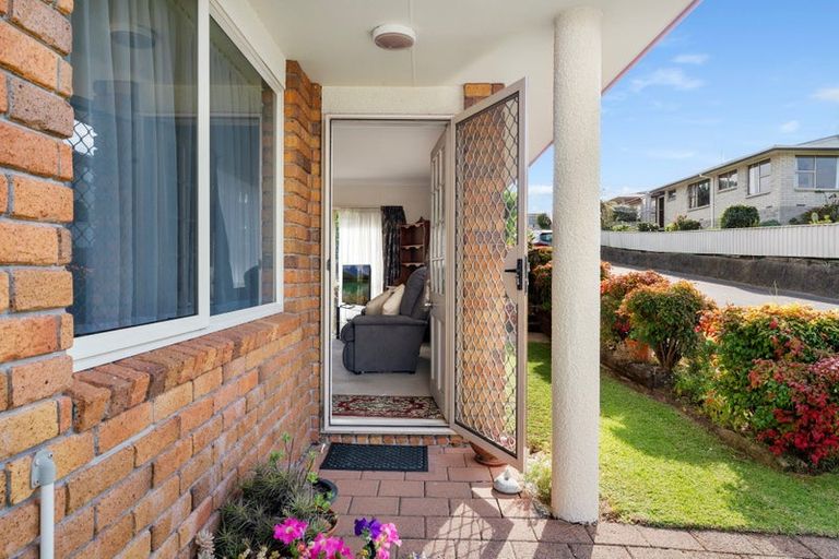 Photo of property in 6 Racecourse Way, Gate Pa, Tauranga, 3112