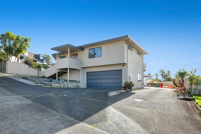 Photo of property in 18 Roseville Road, Gulf Harbour, Whangaparaoa, 0930