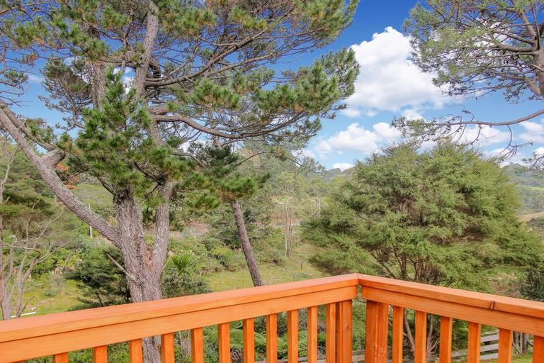 Photo of property in 27 Kay Road, Swanson, Auckland, 0614