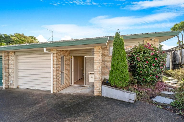 Photo of property in 14 Palmgreen Court, Stanmore Bay, Whangaparaoa, 0932