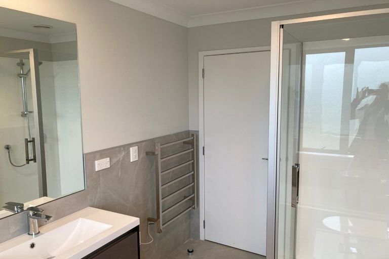 Photo of property in 23a O'meara Street, Swanson, Auckland, 0614