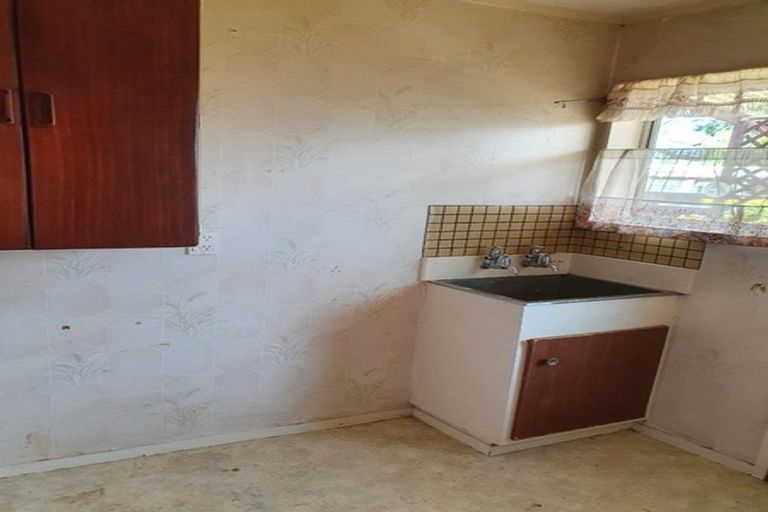 Photo of property in 2/13 Berwyn Avenue, Takanini, 2112