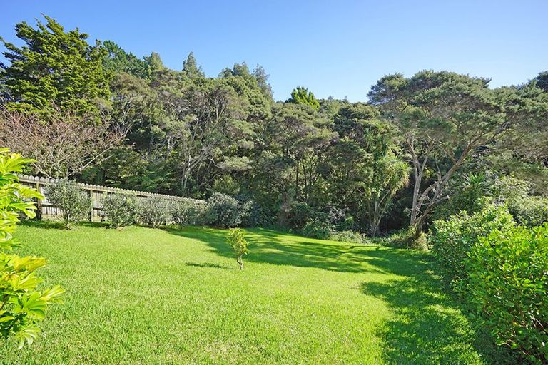 Photo of property in 29 Ian Marwick Place, Birkenhead, Auckland, 0626