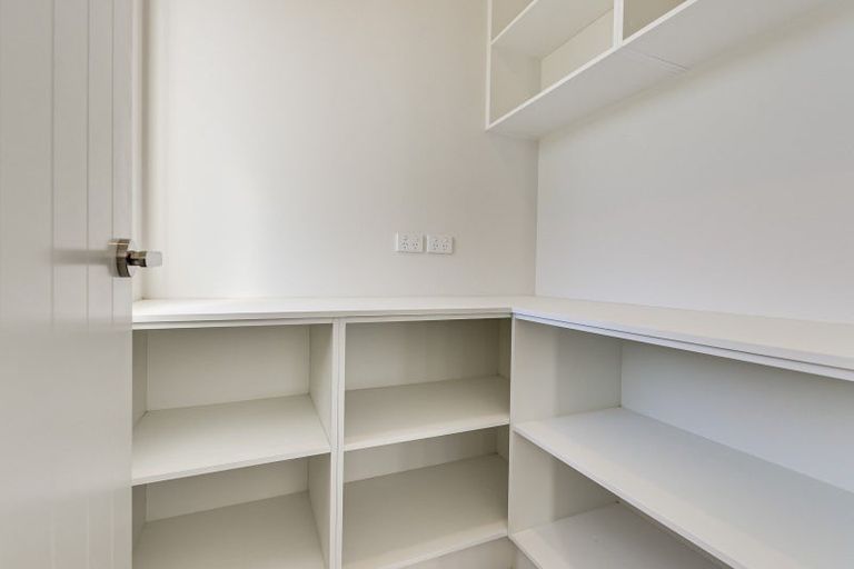 Photo of property in 33 Overton Street, Rototuna North, 3210