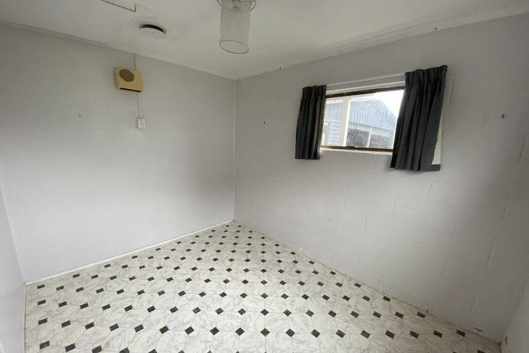 Photo of property in 17 Alamein Avenue, Belmont, Auckland, 0622