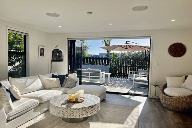 Photo of property in 36 Marion Crescent, Papamoa Beach, Papamoa, 3118