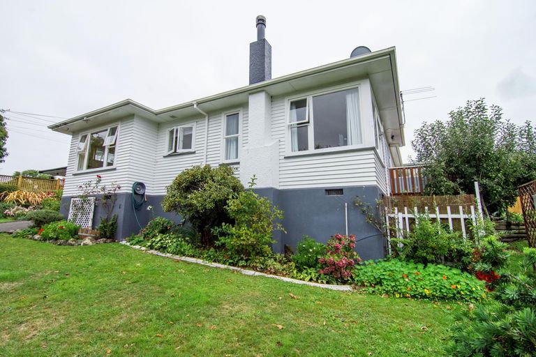 Photo of property in 13 Queen Alexandra Street, Lansdowne, Masterton, 5810