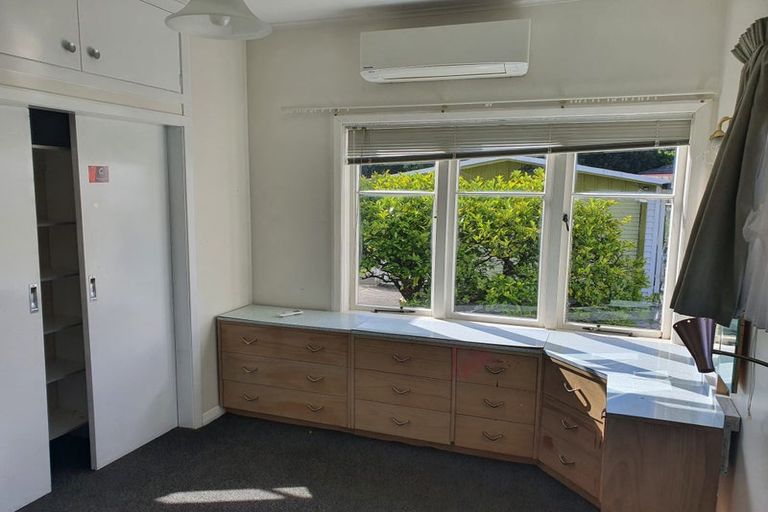 Photo of property in 143 Waiwhetu Road, Waterloo, Lower Hutt, 5011