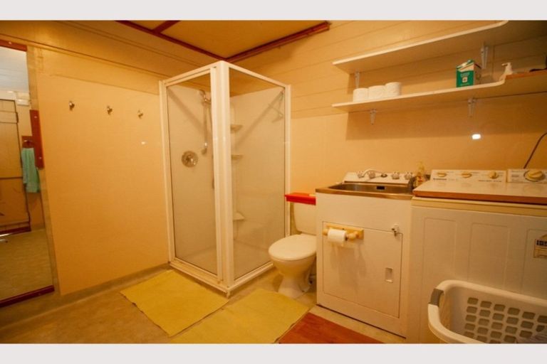 Photo of property in 36 Seddon Street, Waikanae, 5036