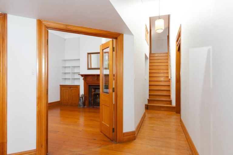 Photo of property in 50 Cromwell Street, Mount Eden, Auckland, 1024