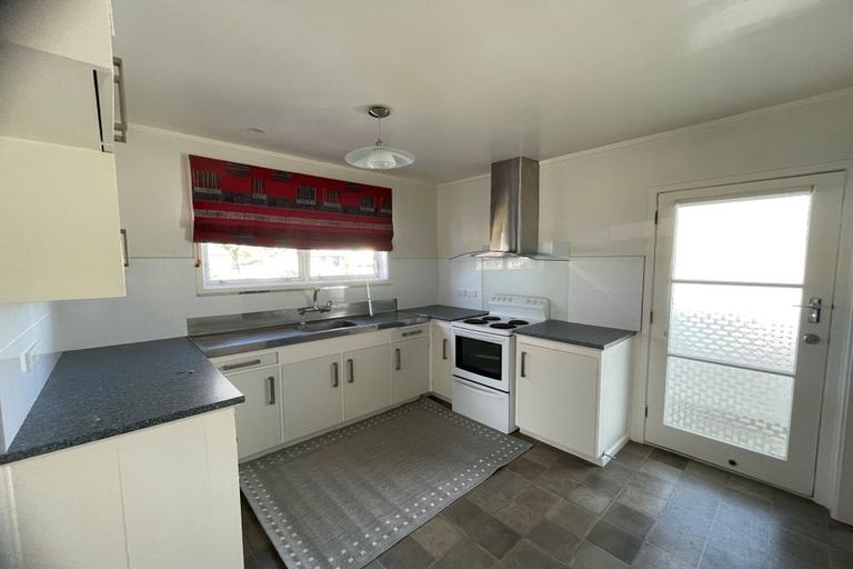 Photo of property in 1/4 Glasgow Street, St Andrews, Hamilton, 3200