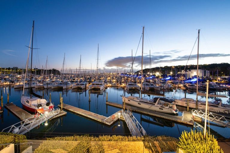 Photo of property in 32 Rue D' Amarres, Gulf Harbour, Whangaparaoa, 0930