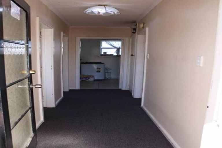 Photo of property in Capel Courts, 1/141a Clarence Street, Riccarton, Christchurch, 8011