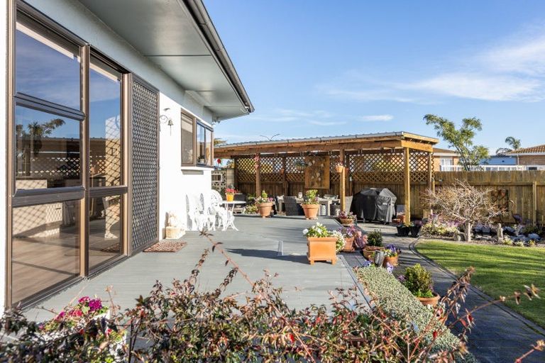 Photo of property in 233 Kennedy Road, Onekawa, Napier, 4110