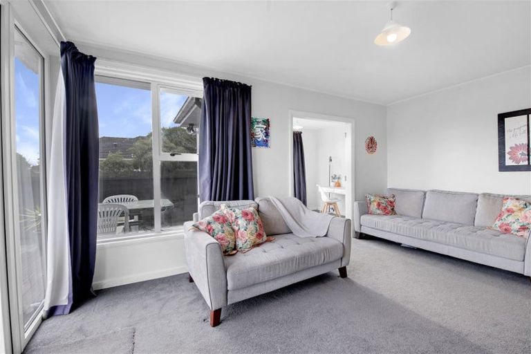 Photo of property in 90 Baynes Street, Burwood, Christchurch, 8083