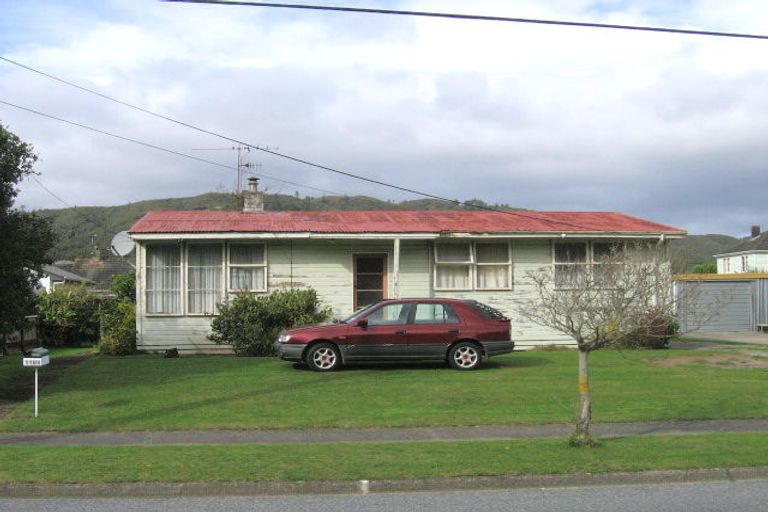 Photo of property in 1186 Taita Drive, Taita, Lower Hutt, 5011