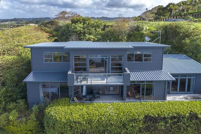 Photo of property in 15 Maire Road, Orewa, 0931
