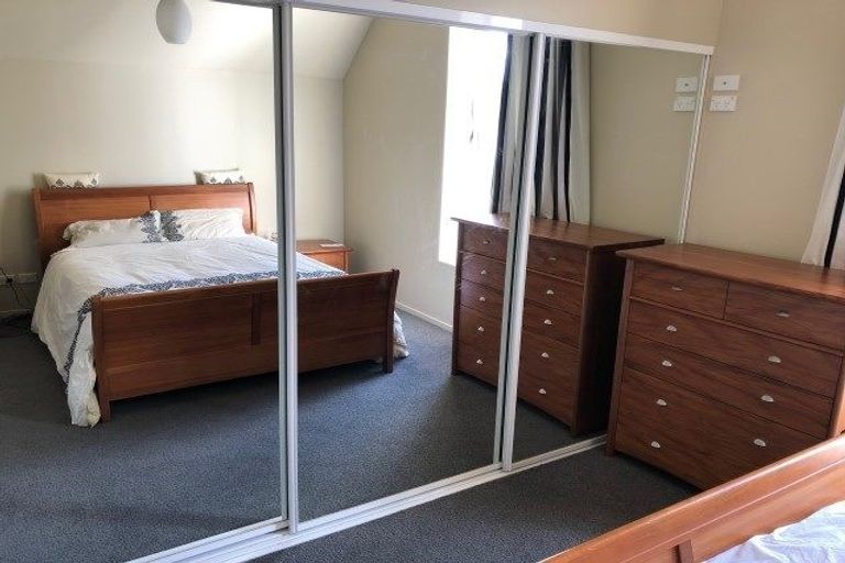 Photo of property in Pirie Street Townhouses, 27/35 Pirie Street, Mount Victoria, Wellington, 6011