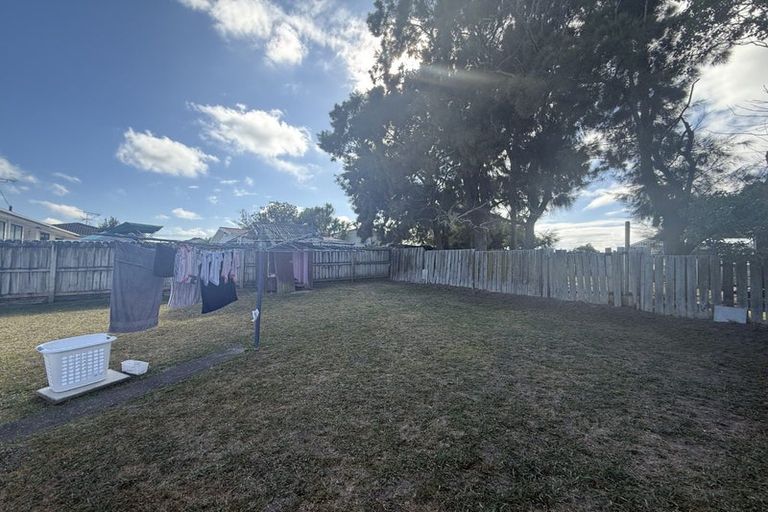 Photo of property in 11 Limond Street, Randwick Park, Auckland, 2105