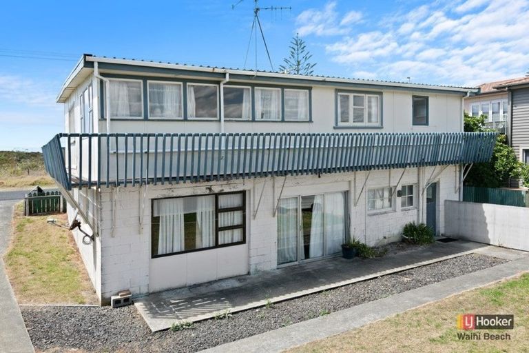 Photo of property in 48 Bway Road, Waihi Beach, 3611