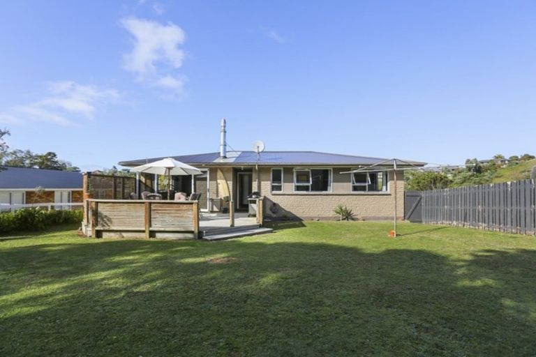 Photo of property in 7 Oawai Place, Marfell, New Plymouth, 4310