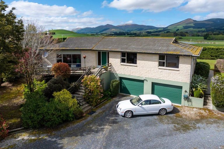 Photo of property in 101 Main Road, Clinton, 9534