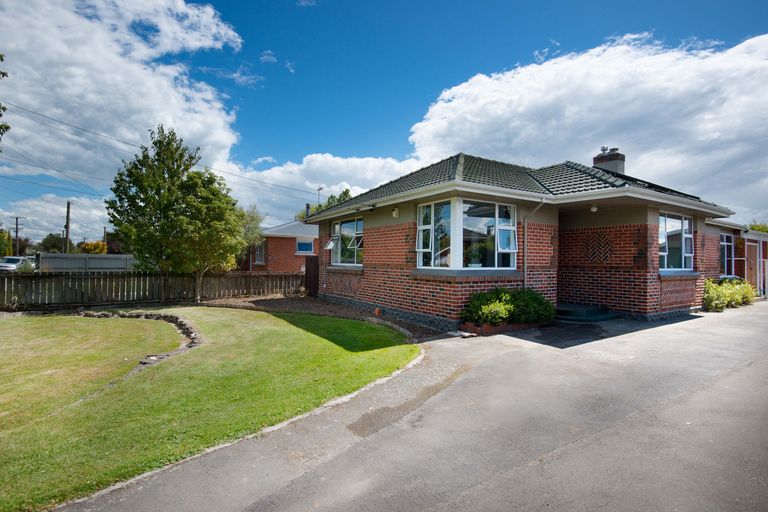 Photo of property in 46 Bush Road, Mosgiel, 9024