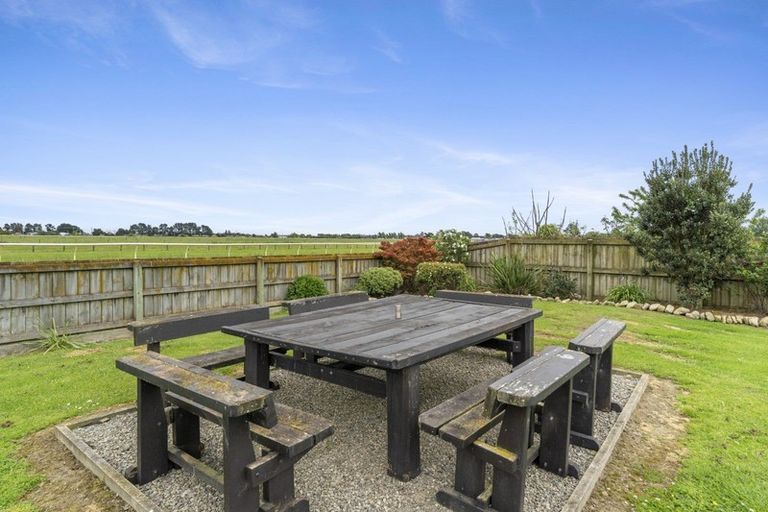 Photo of property in Trackside Villas, 7/91 Mako Mako Road, Levin, 5510