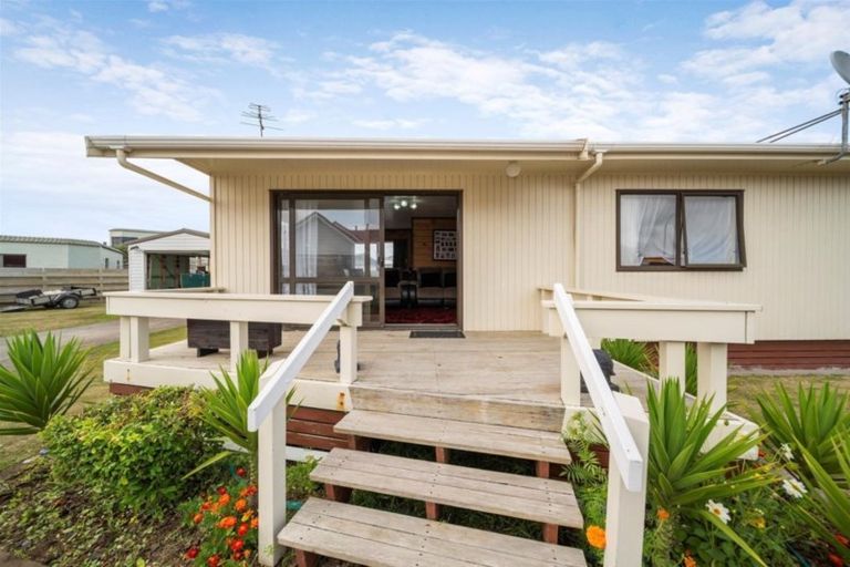 Photo of property in 42 Tawa Street, Hawera, 4610