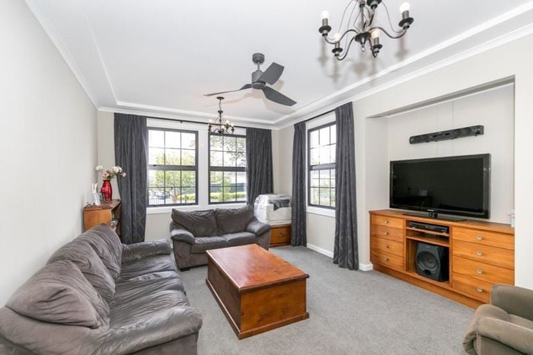 Photo of property in 5 Casey Avenue, Fairfield, Hamilton, 3214