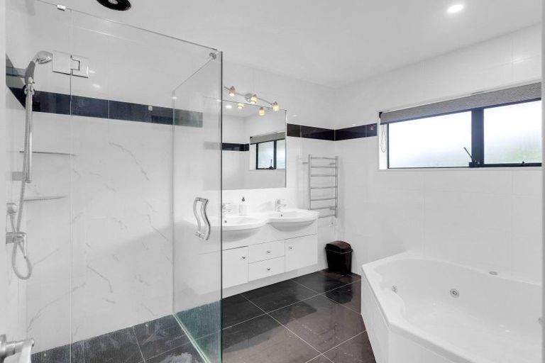 Photo of property in 11 Discovery Drive, Flagstaff, Hamilton, 3210