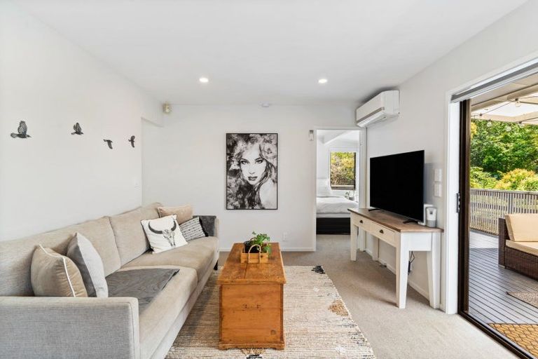 Photo of property in 2/88 Lauderdale Road, Birkdale, Auckland, 0626