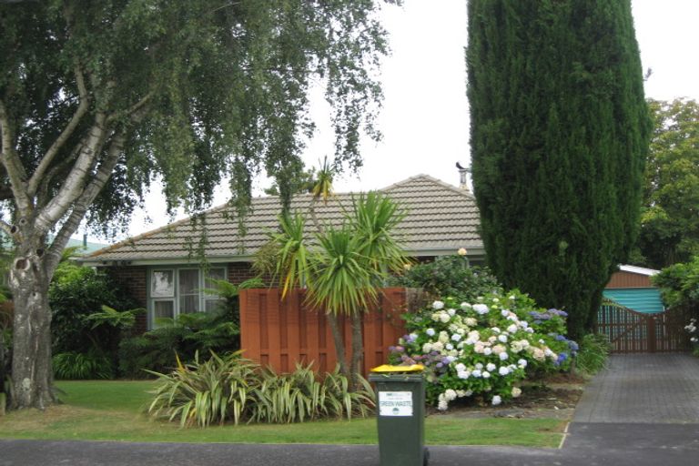 Photo of property in 32 Victors Road, Hoon Hay, Christchurch, 8025