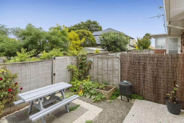 Photo of property in 4/20 Dominion Street, Takapuna, Auckland, 0622