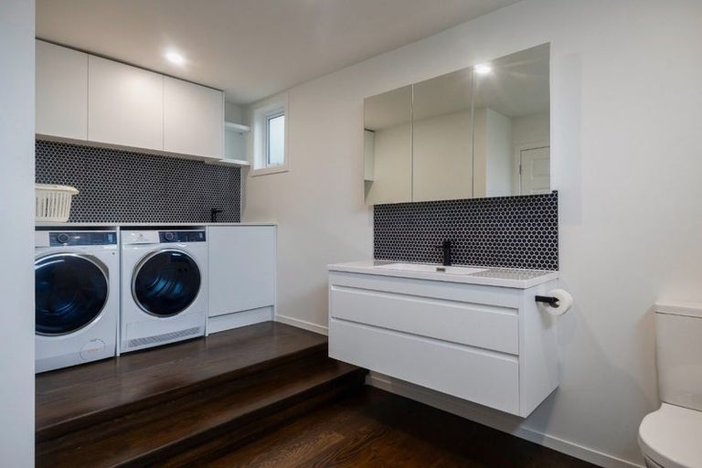 Photo of property in 2/14 Pine Ridge Terrace, Hauraki, Auckland, 0622