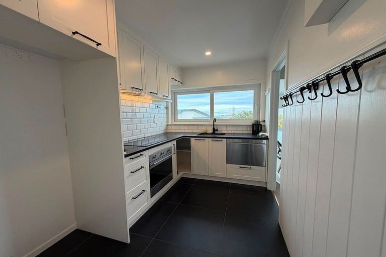 Photo of property in 4/7 Lydia Avenue, Northcote, Auckland, 0627
