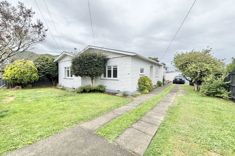Photo of property in 20 Waikare Avenue, Waiwhetu, Lower Hutt, 5010