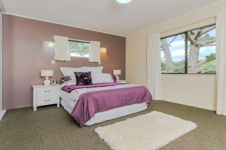 Photo of property in 27 Kay Road, Swanson, Auckland, 0614