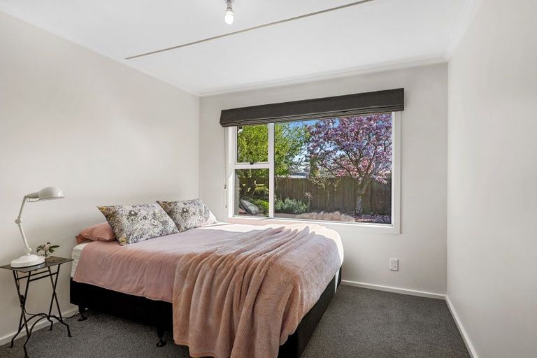 Photo of property in 70a Toorak Avenue, Avonhead, Christchurch, 8042
