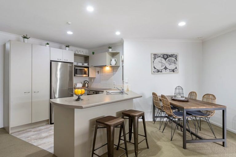 Photo of property in Paramount Apartments, 21/281 Maunganui Road, Mount Maunganui, 3116