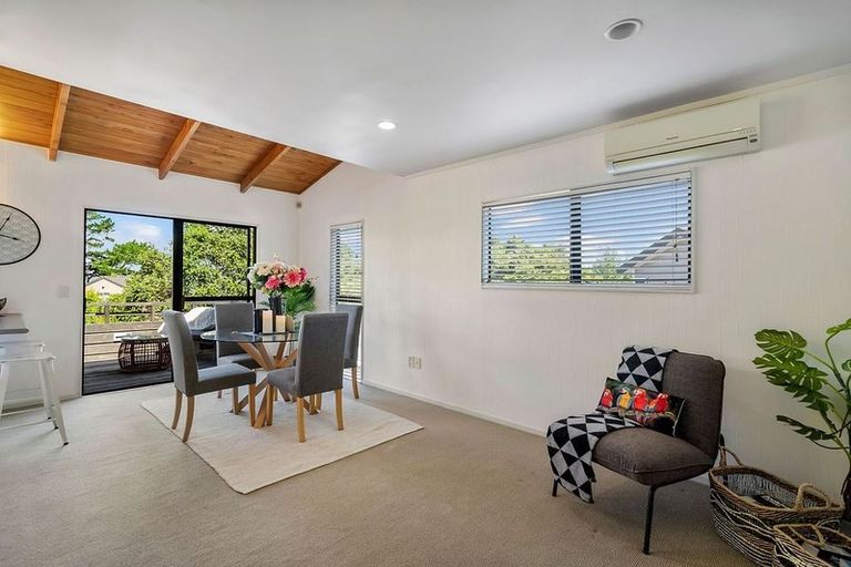 Photo of property in 1/55 James Evans Drive, Northcote, Auckland, 0627