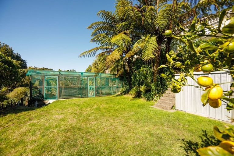 Photo of property in 4 Panorama Grove, Harbour View, Lower Hutt, 5010