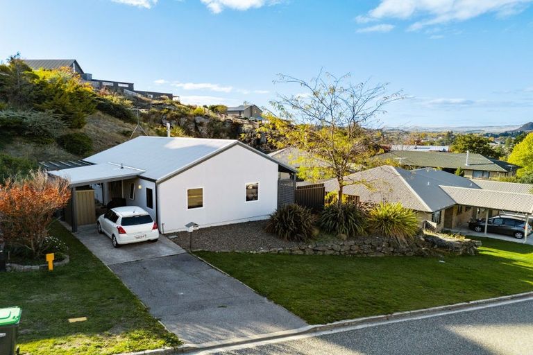 Photo of property in 15 Aronui Road, Bridge Hill, Alexandra, 9320