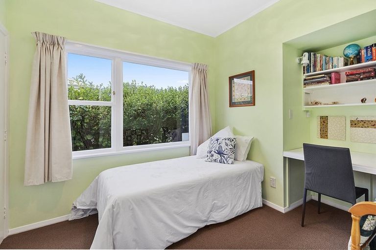 Photo of property in 31 Chester Road, Tawa, Wellington, 5028