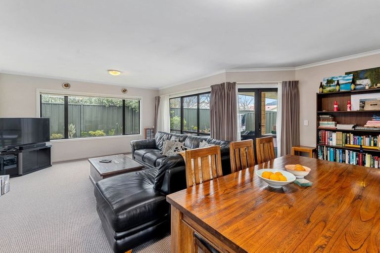 Photo of property in 43/64 Kawaha Point Road, Kawaha Point, Rotorua, 3010