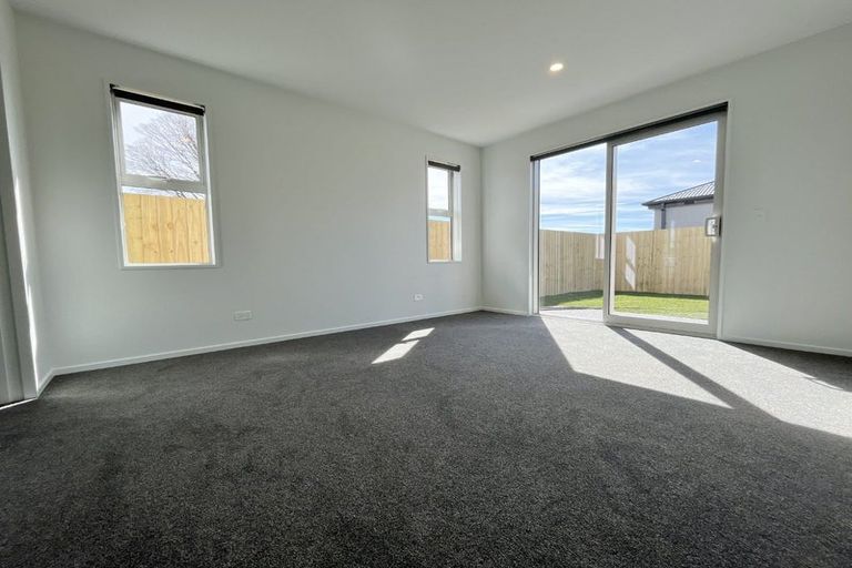 Photo of property in 23 Rita Angus Road, Belfast, 8051