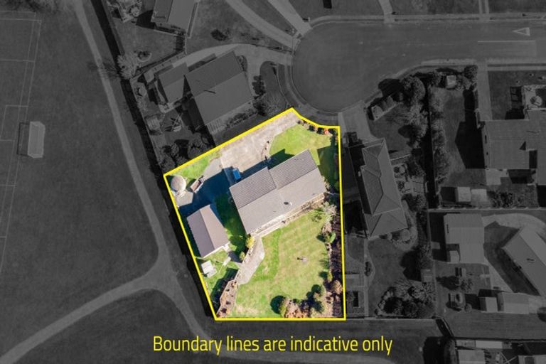 Photo of property in 3 Mcquarrie Place, Ngatea, 3503