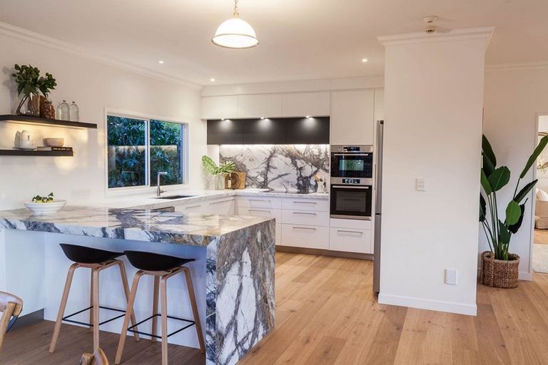 Photo of property in 130 Margaret Avenue, Havelock North, 4130